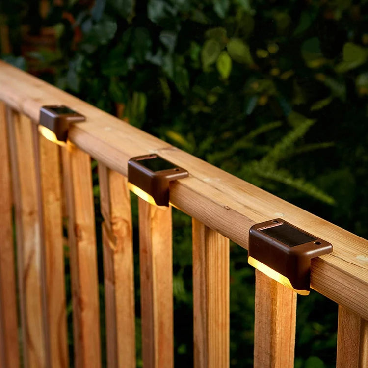 "SolarDeck" Taaslaetavad päikesepaneelidega tuled