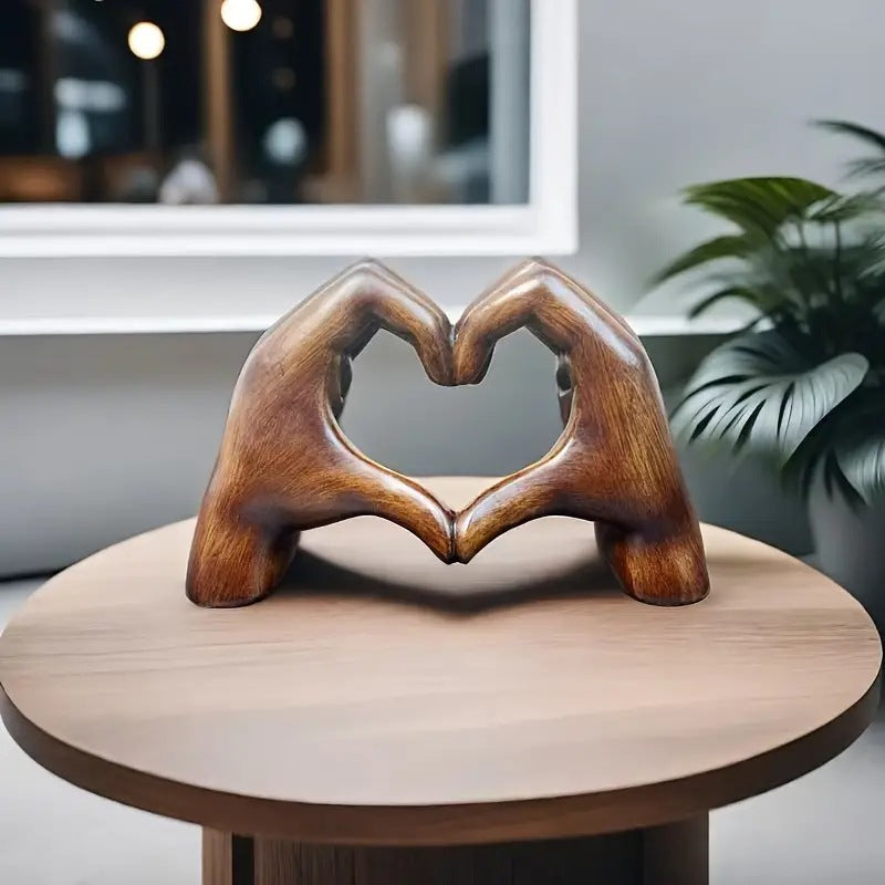 Südamekujuline statuett