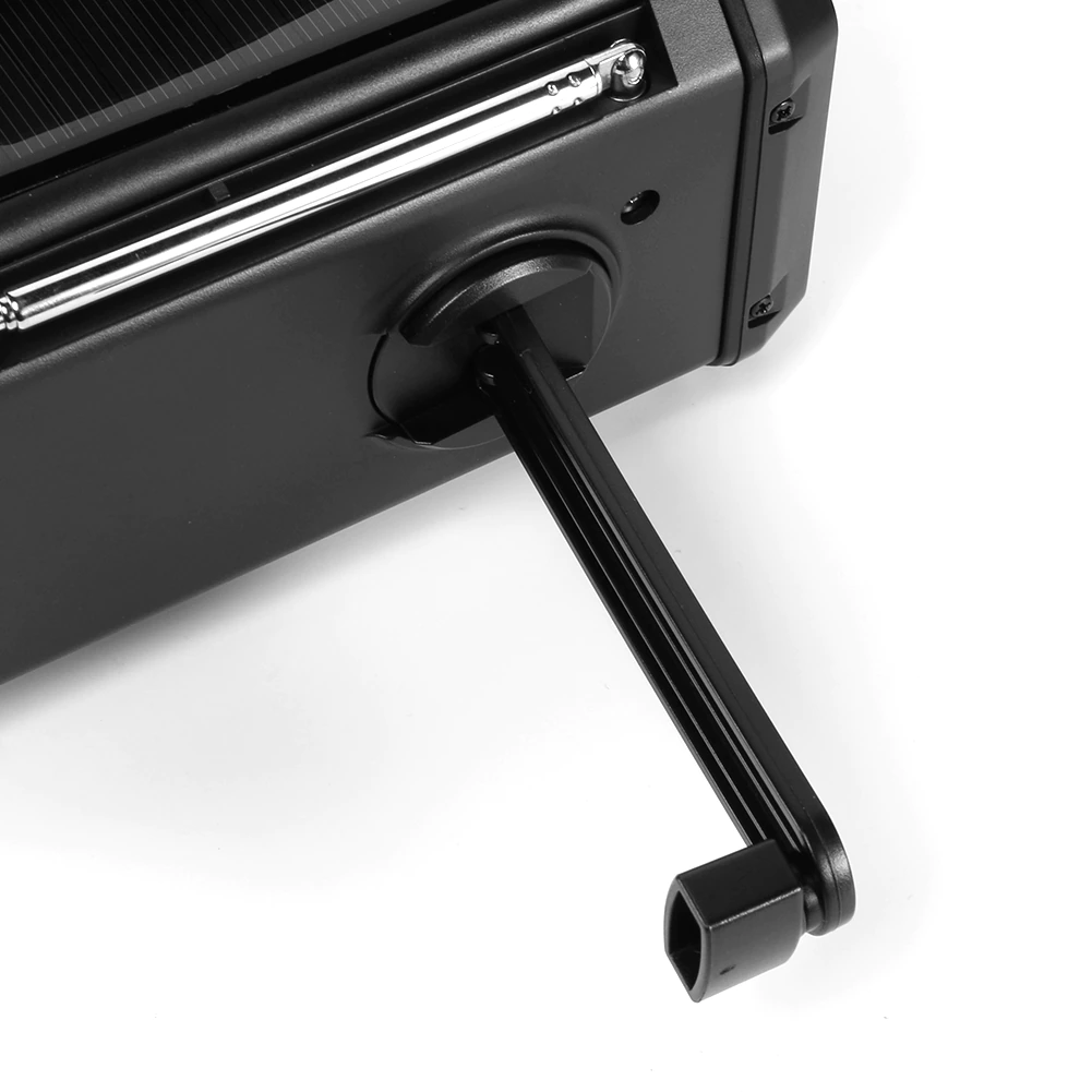 Avariiraadio – 10 000 mAh sisseehitatud akuga, taskulambi ja käsigeneraatoriga