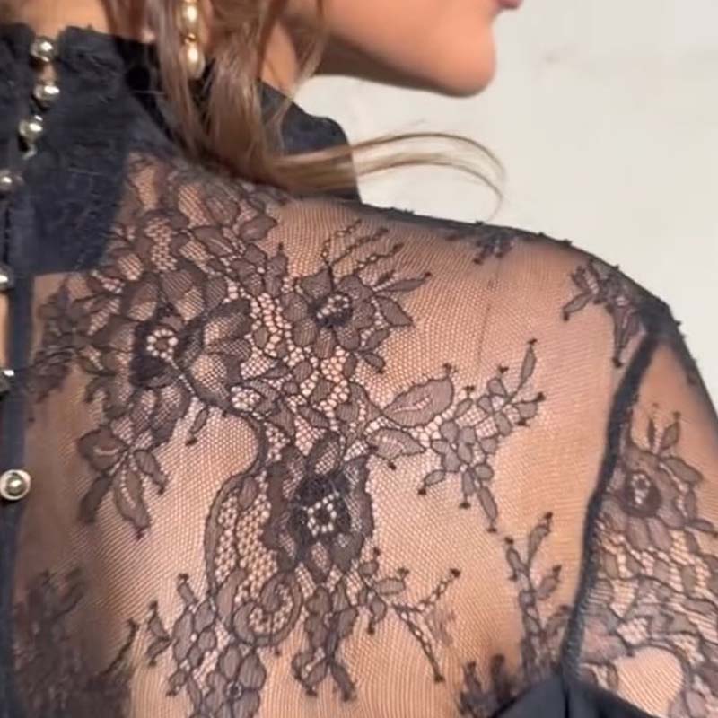 Elegantne naiste midi kleit pitsilise selja ja kõrge kraega